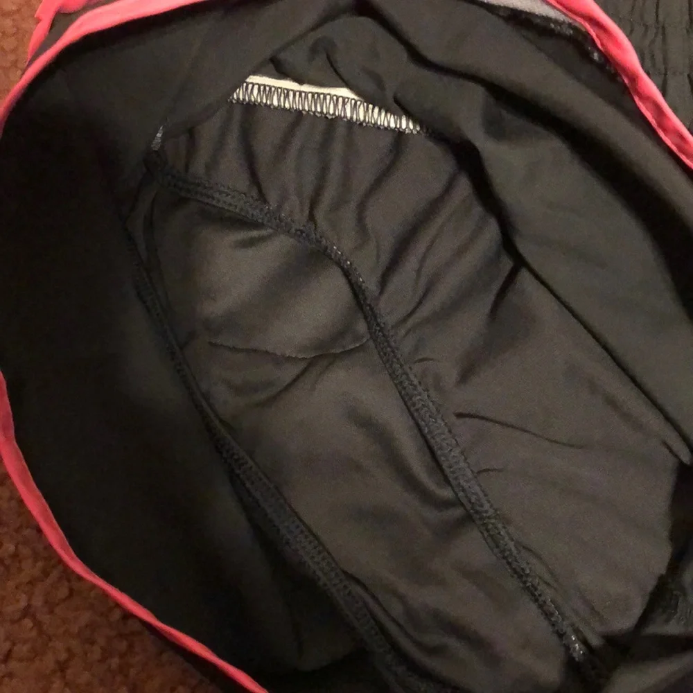 Nike Dri-fit Shorts - Picture 7 of 9